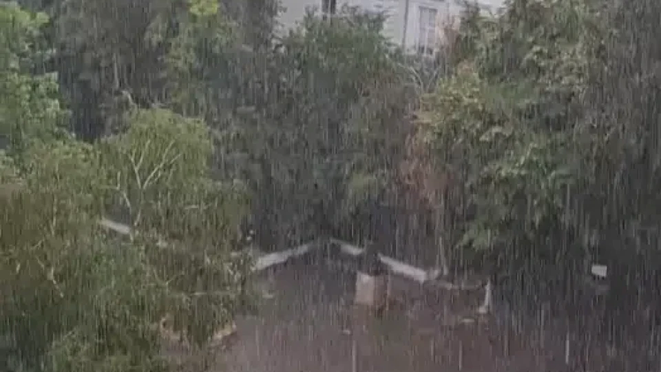 Втори град пометен от бурята. Под вода е