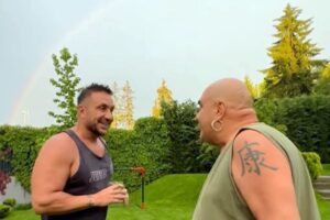 Фънки сефтоса чисто новия басейн на Коцето – гледката не е за слаби сърца! СНИМКИ