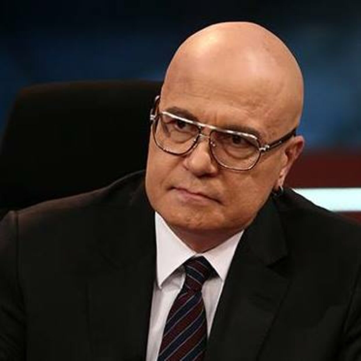 Не е за вярване! Ето я новата жена до Слави Трифонов