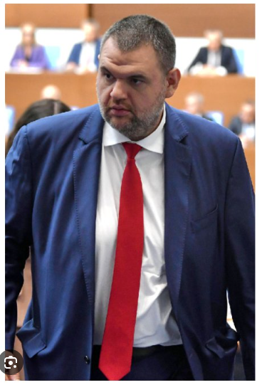 Делян Пеевски скочи извънредно и каза страшни неща, ето какво става