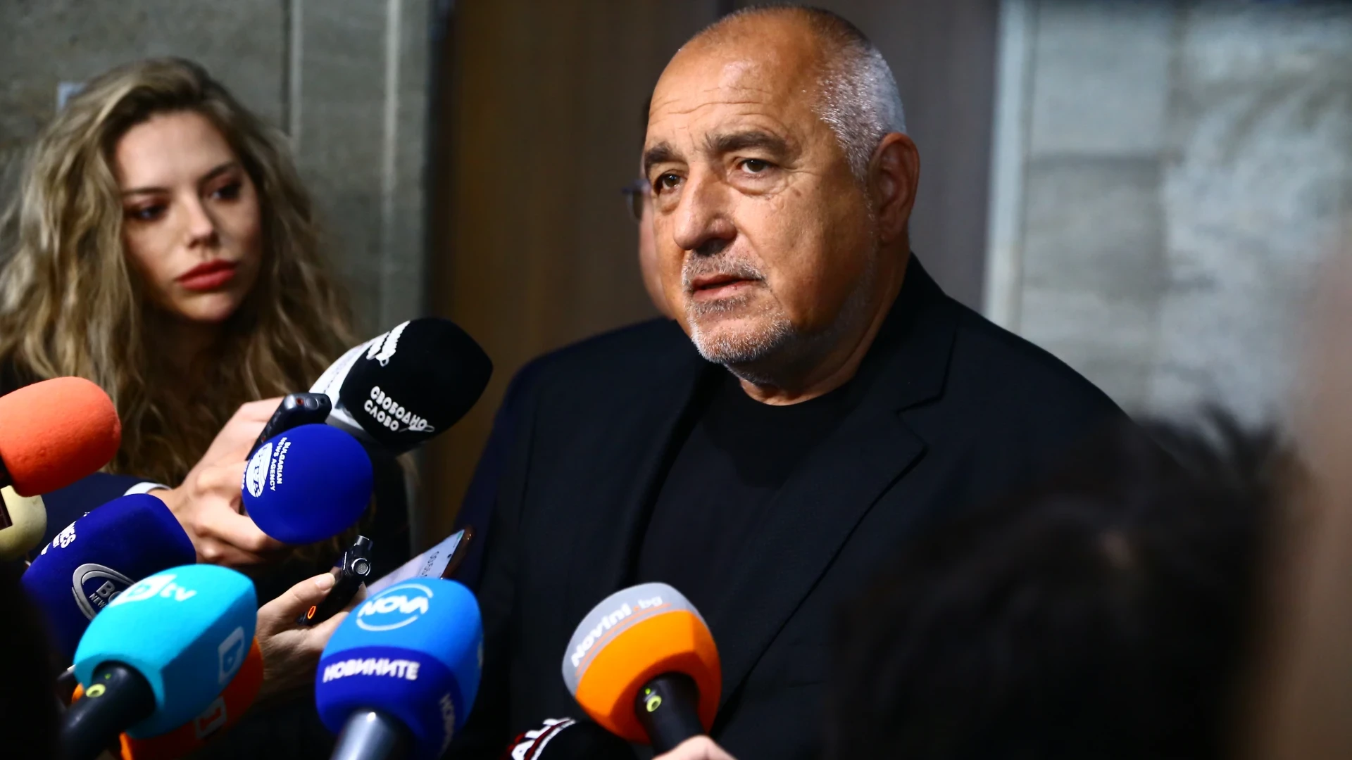 Тежко напрежение, вдигат Борисов по спешност!