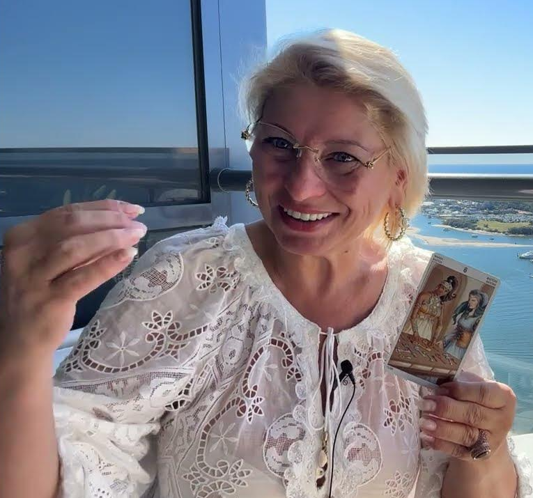 ТАРОПРОГНОЗАТА на Анжела Пърл за декември 2025 – ОВЕН, управлявате събитията! РИБИ, една от най-красивите аркани идва за вас точно сега.