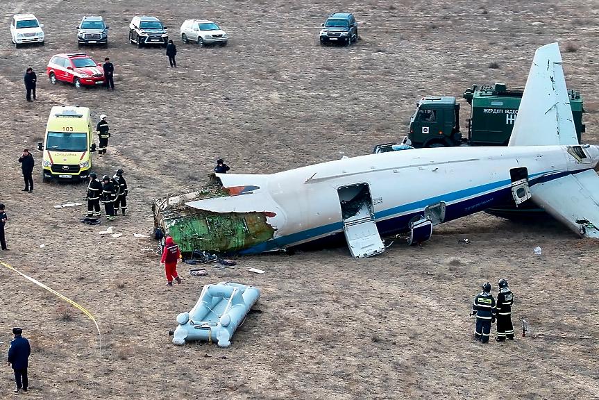 ИЗВЪНРЕДНО! Самолет с 49 пътници се разби, всички са…