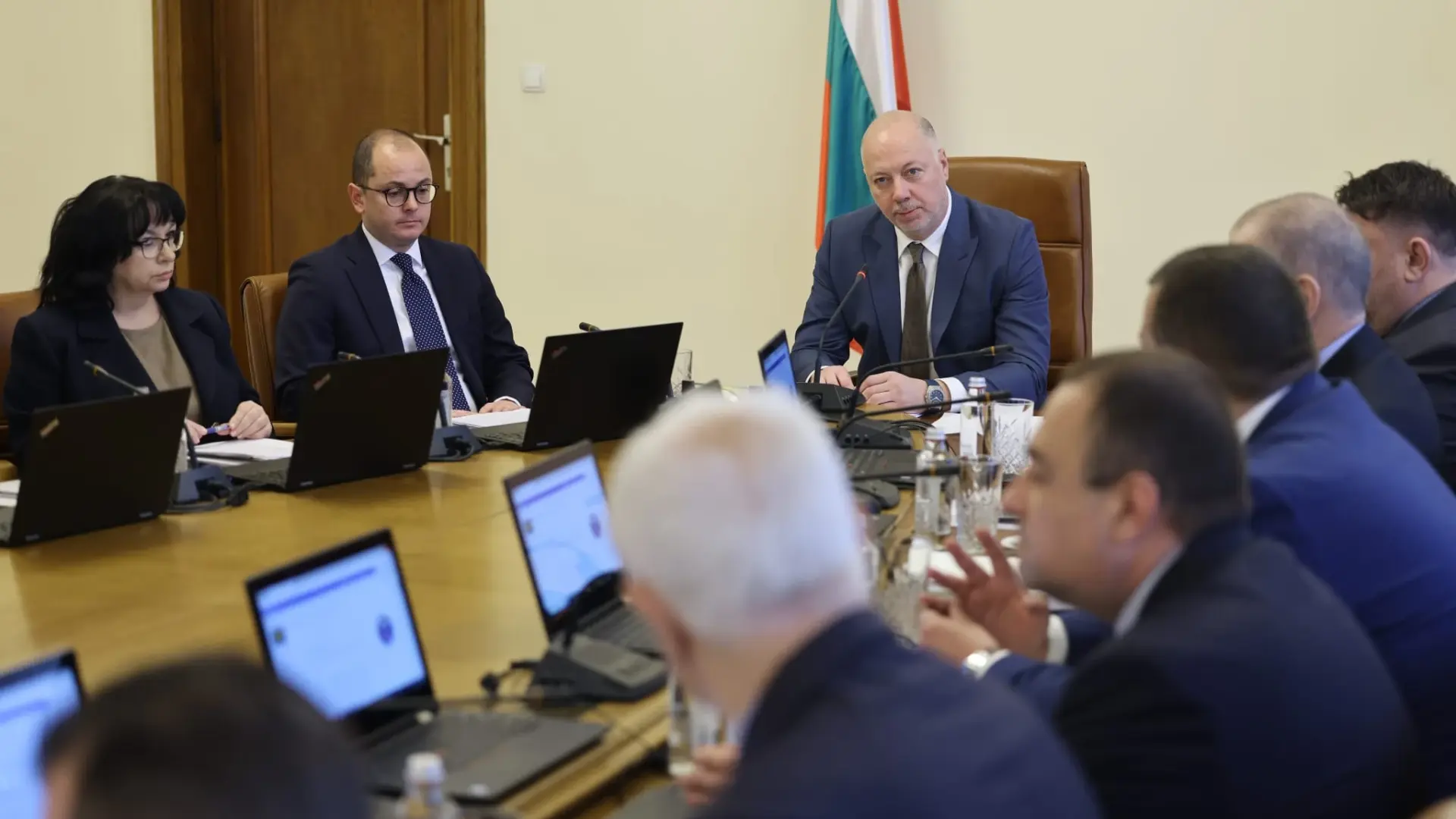 Извънредно! Спешно променят плана за еврото