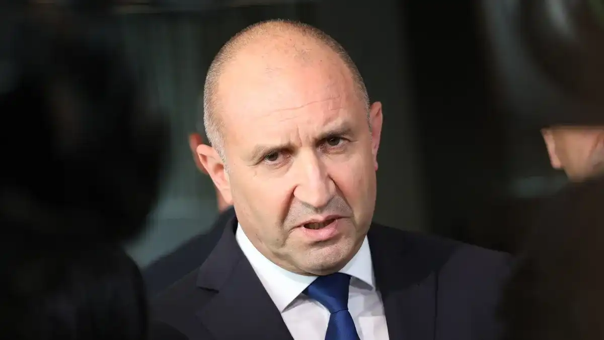 Радев със спешна реакция след оставката, ето какво обяви