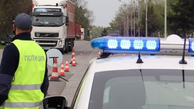 КАТ ти спира колата от движение, ако нямаш..