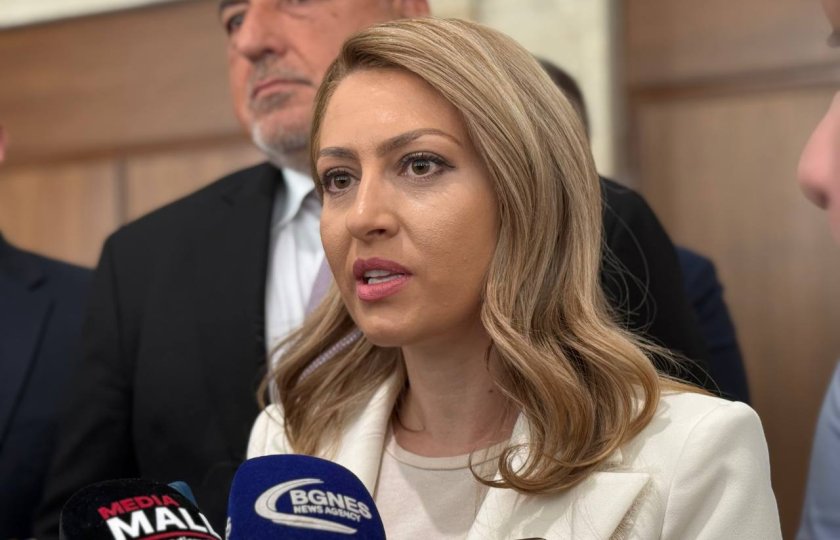 Ето кой е първuят съпруг на Рая Назарян (снимки)