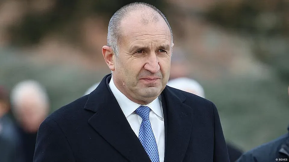 Обрат с партията на Радев. Това е новото име