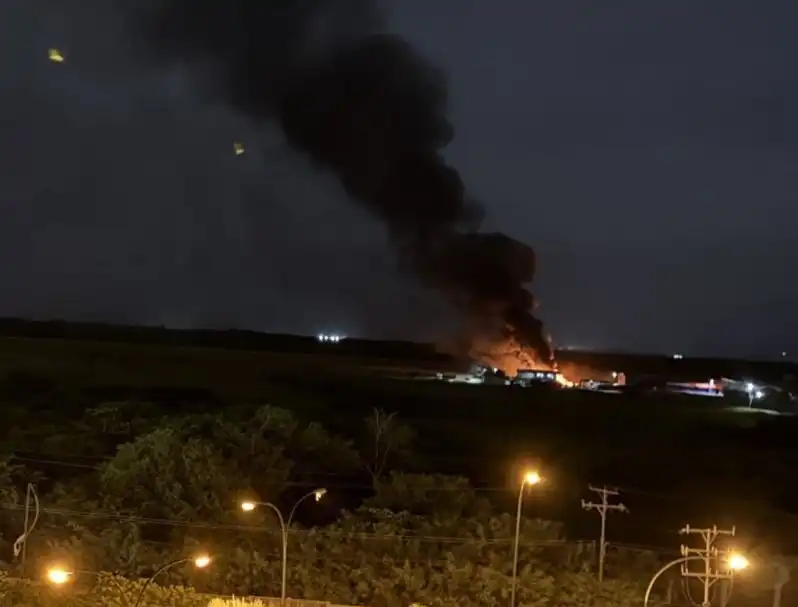 Извънредно! Нова война? Силни експлозии във Венецуела, Каракас е под обстрел Видео