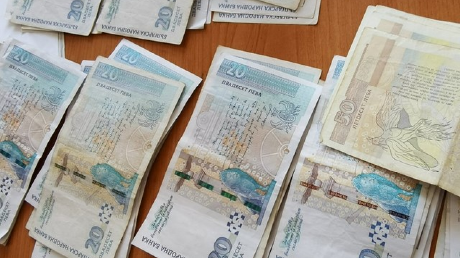 Попариха пенсионерите: Спират пенсии и обезщетения, ако…