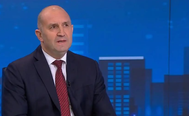 Радев отсече: Няма да.. Вижте повече.