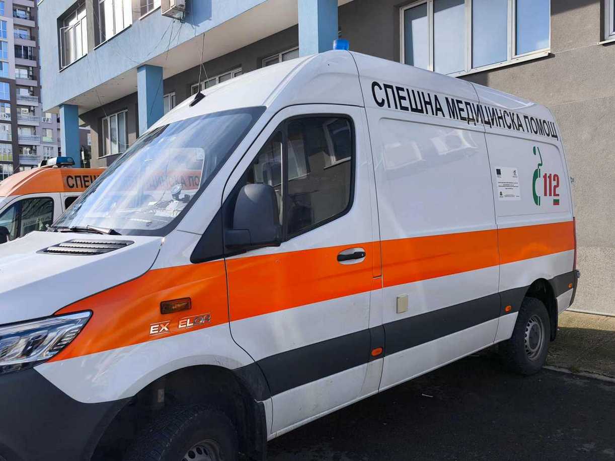 Зловещ инцидент в Ахелой! Мотокар премаза полицай, заради..