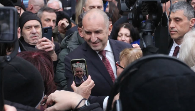 Румен Радев: Не съм се крил и няма да се крия, влизам в парламента и ще…