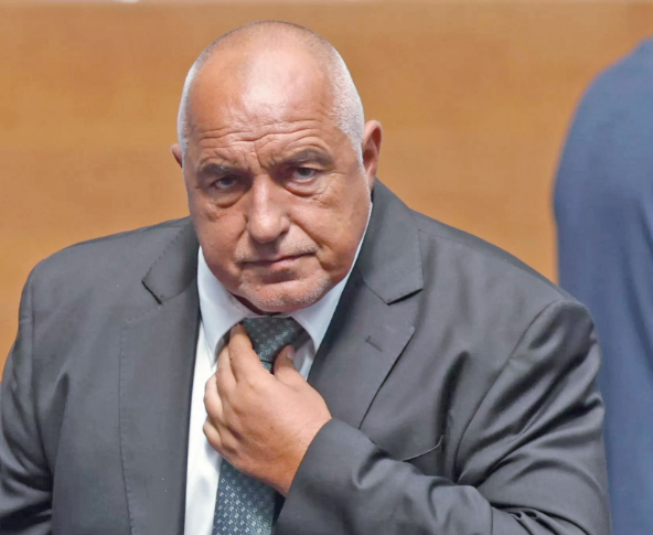 Борисов се появи бесен и съобщи: МВР вика наши…