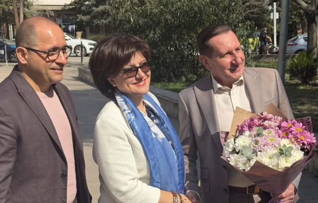 Цвета Караянчева се завърна, ето в коя пъртия и къде…