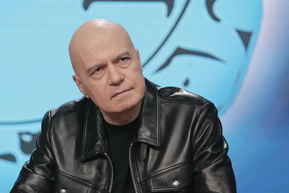 Слави се произнесе за bTV и Лора Крумова