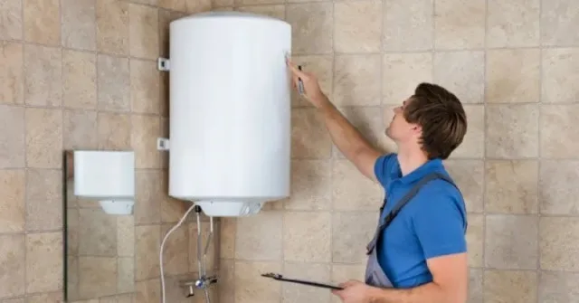 Електротехник ми разкри този трик: Правя го, когато пусна бойлера и сметката ми ток е двойно по-ниска