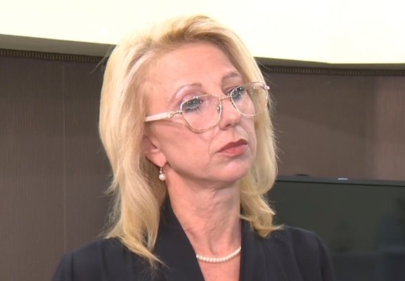 Адвокат Зорница Костова смята, че никой не търси пернишкия бабаит