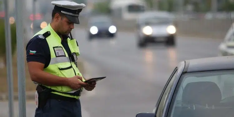 Спират ти колата от движение, ако в багажника нямаш…