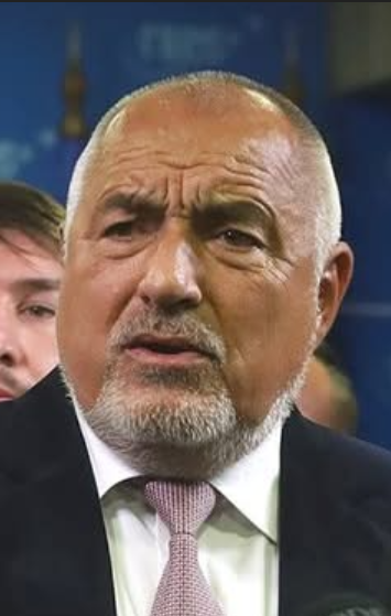 Бойко Борисов се ядоса, започна масова чистка, изхвърля…
