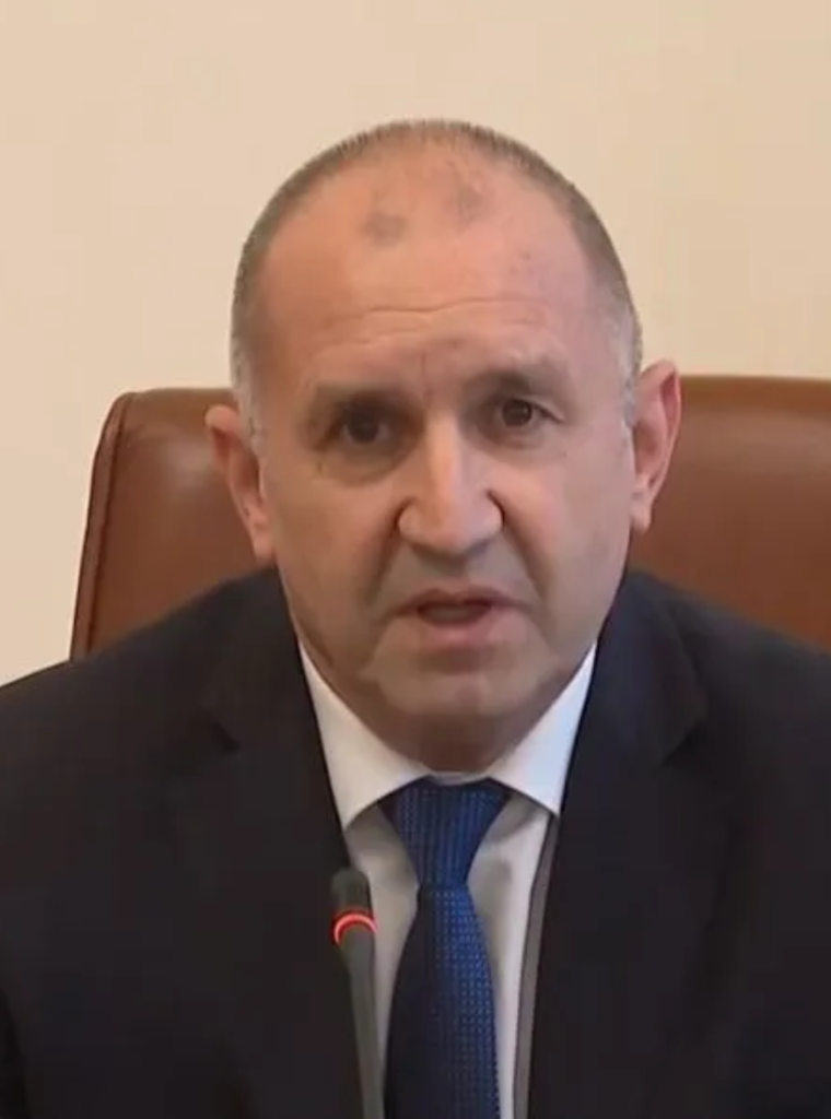 Радев звънна на Тръмп, поиска спешно отпадане на