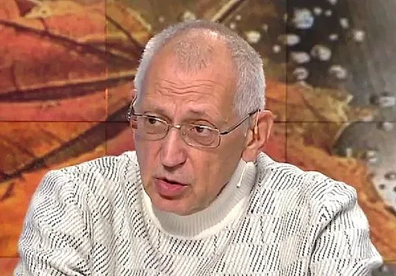 Нещо страшно идва над България! Топ синоптик бие аларма