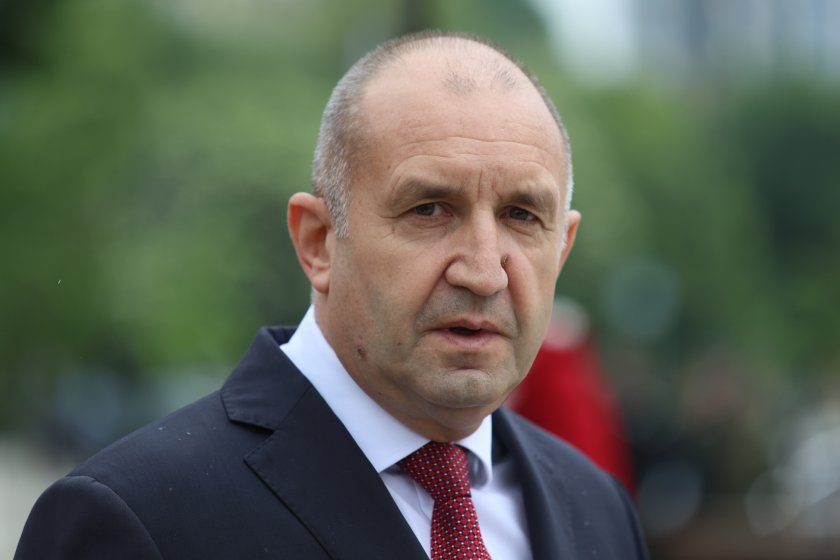 Румен Радев с извънредно изявление