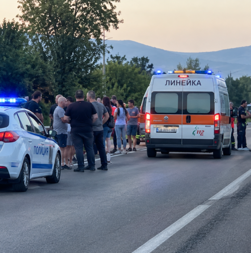 Тежка катастрофа: Пешеходец загина, движението по пътя е отклонено в