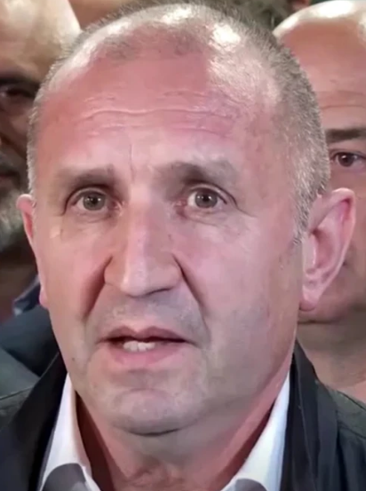 Неочаквано: Радев с голяма новина